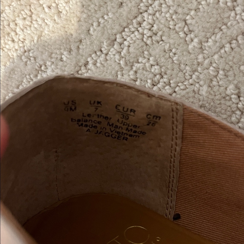 Sarto Women's beige Loafers size 9M - Picture 5 of 5